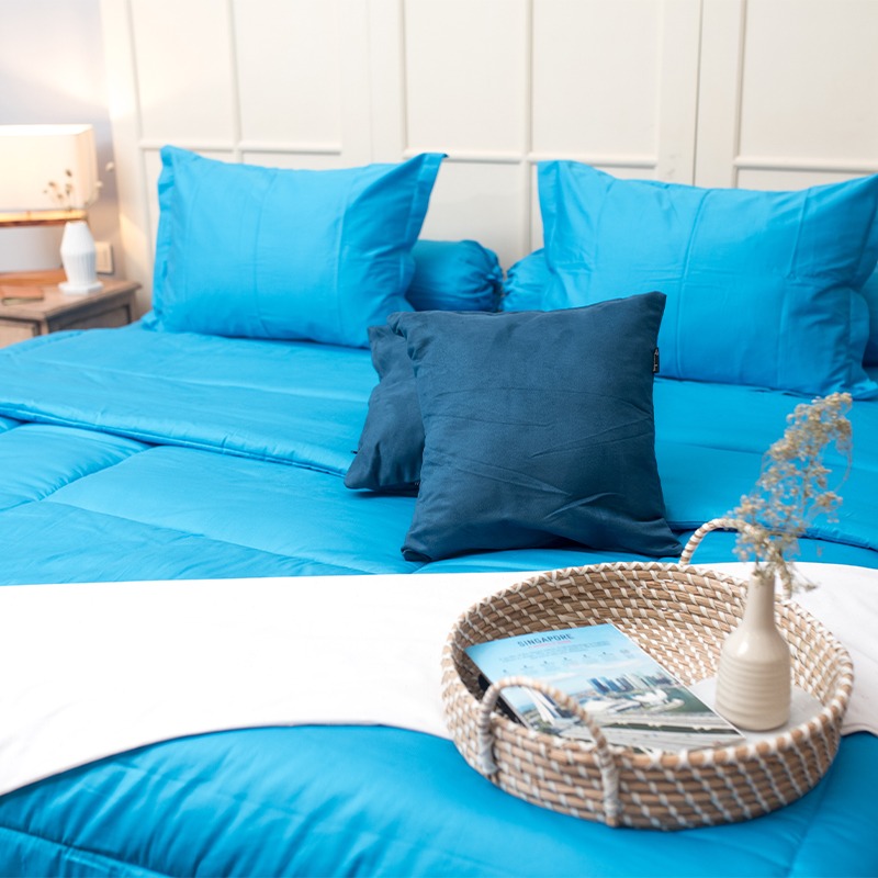jual-set-sprei-bed-cover-plain-med-blue-cotton-sateen.jpeg